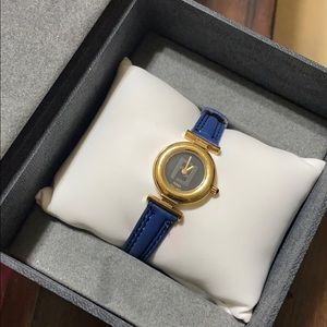 🖤FENDI💕watch w/Fendi box